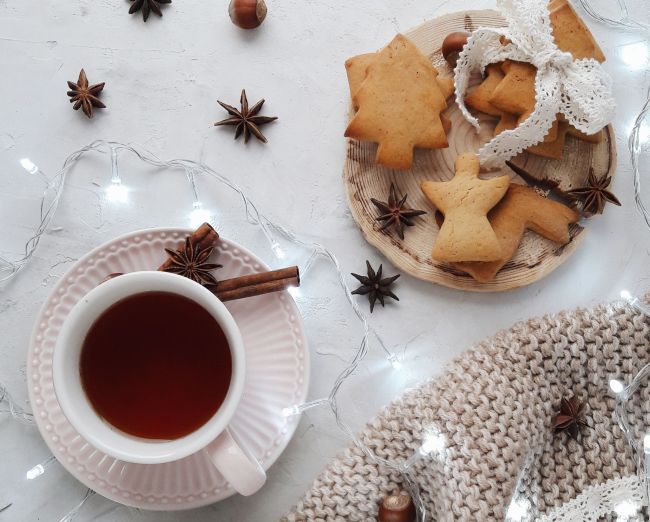 Чај со колачи